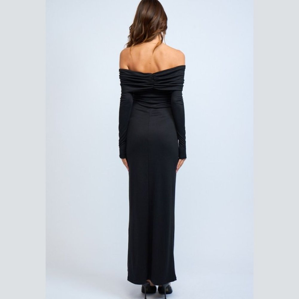 NWT Black Solid Off Shoulder Front Ruched Long Sleeve Fitted Maxi Dress - Picture 8 of 10